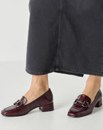 Tamaris Classic Shoe with Buckle Merlot Croco