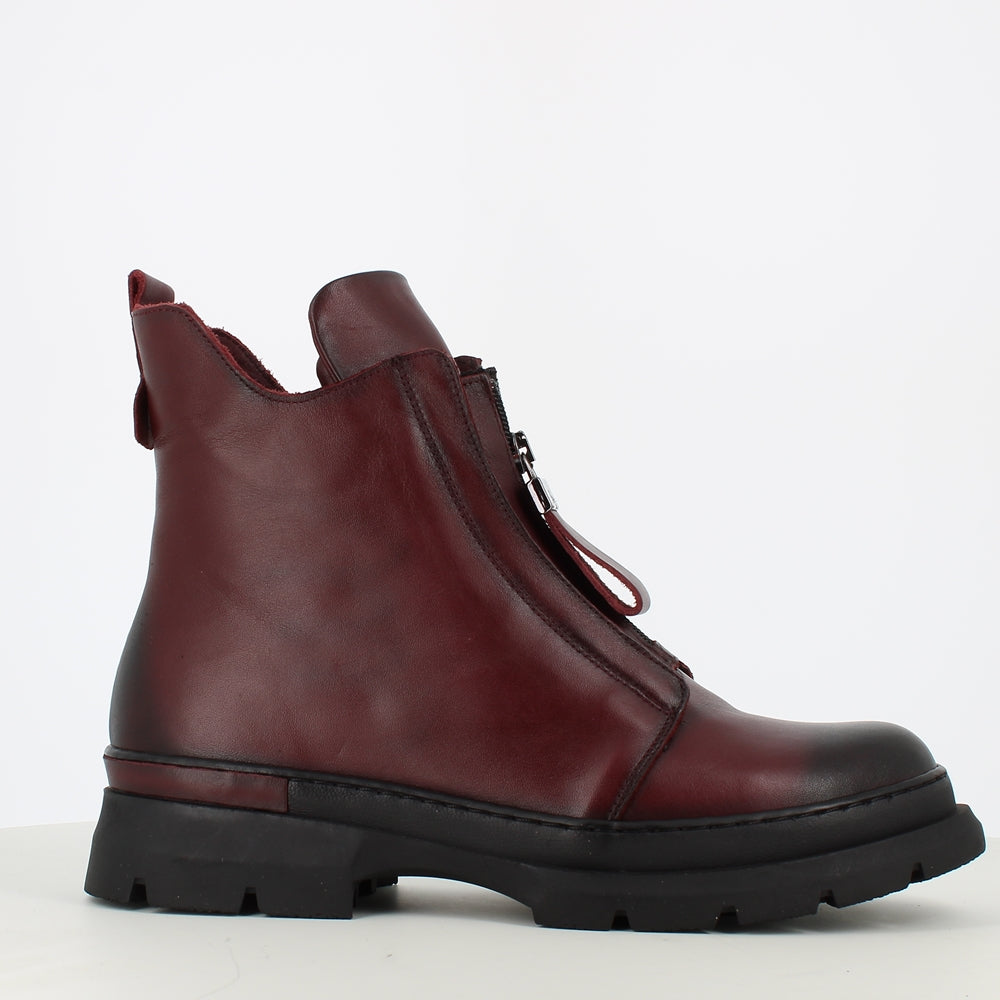 Cinders Edit Front Zip Burgundy