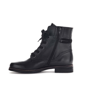 Gabor Classic Laced Boot Black Leather