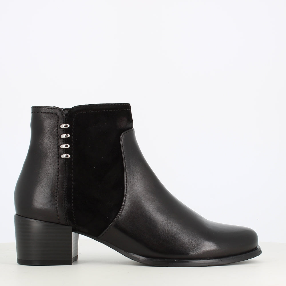 Regarde Le Ciel Jolene Ankle Boot Black Suede
