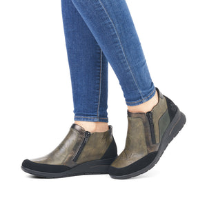 Rieker Low Ankle Boot with Zipper Soft Green/Black