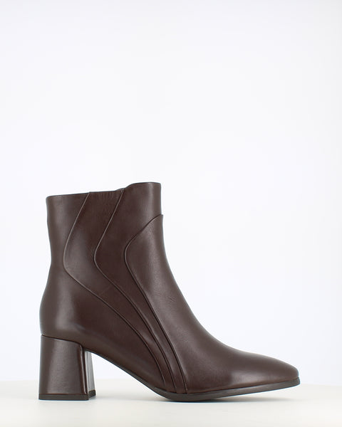 Regarde Le Ciel Millie Leather Ankle Boot Castagno