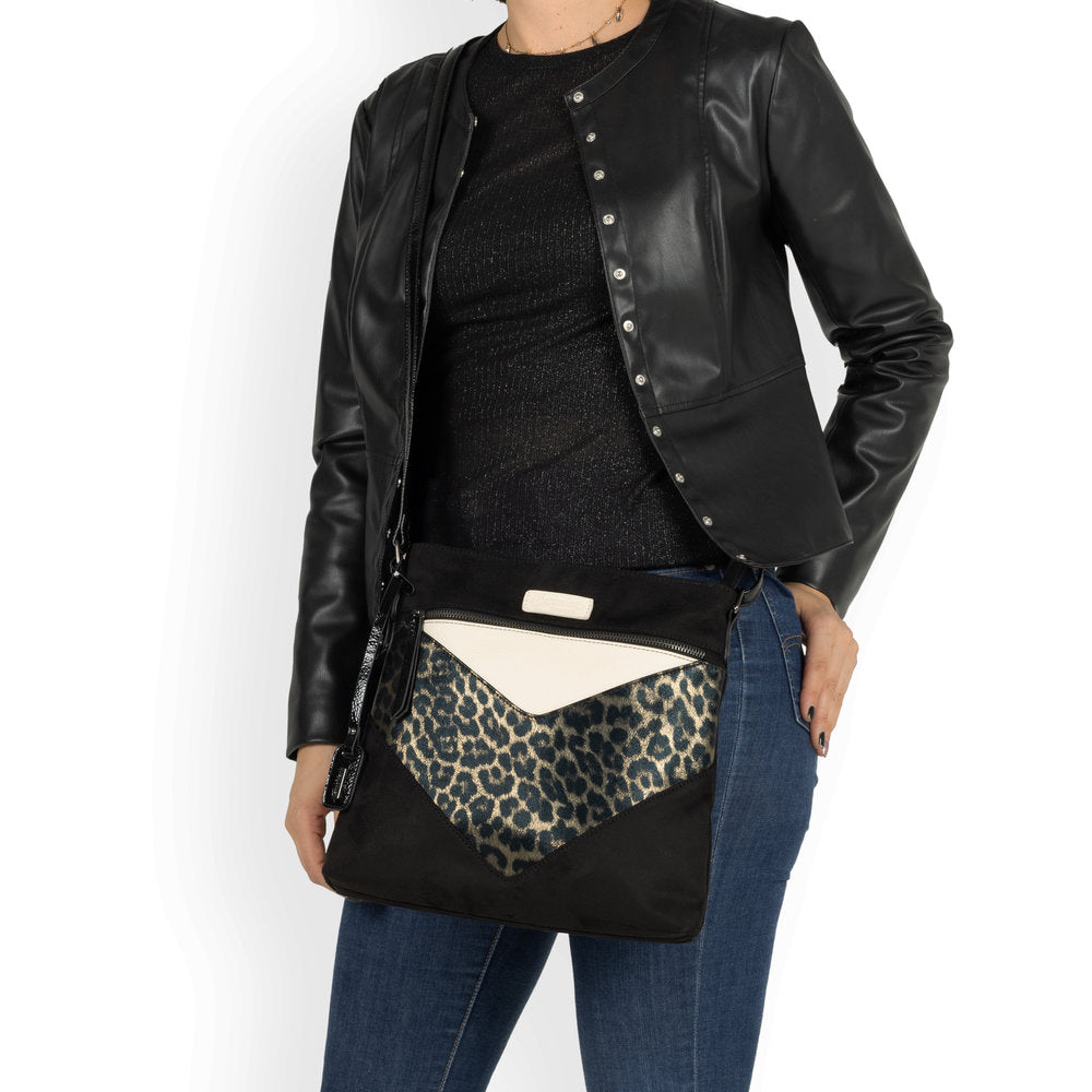 Remonte Large Shoulder Bag Black Leopard Print