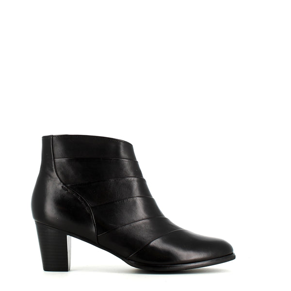 Regarde Le Ciel Sonia Classic Ankle Boot Black