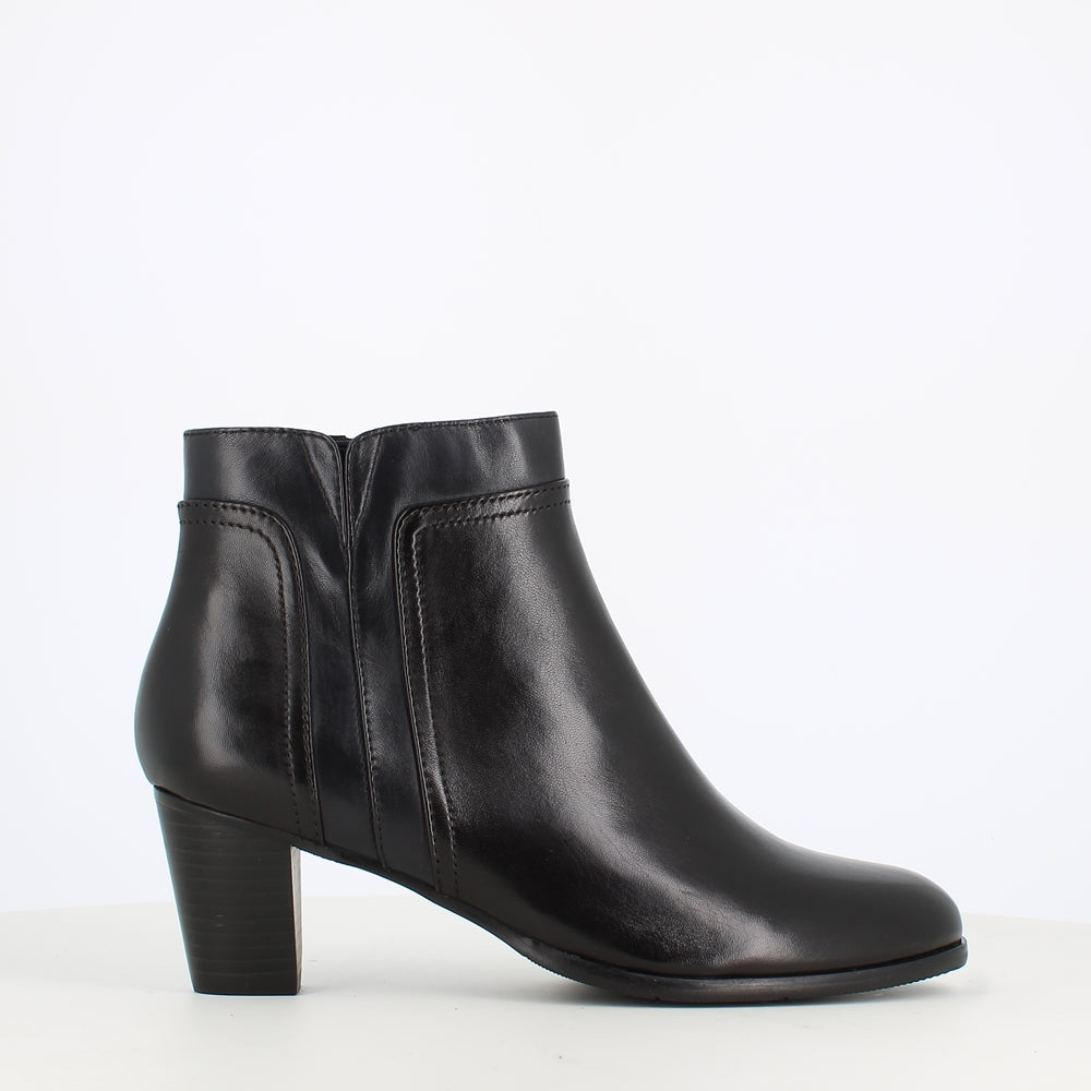 Regarde Le Ciel Sonia Ankle Boot Black/Navy