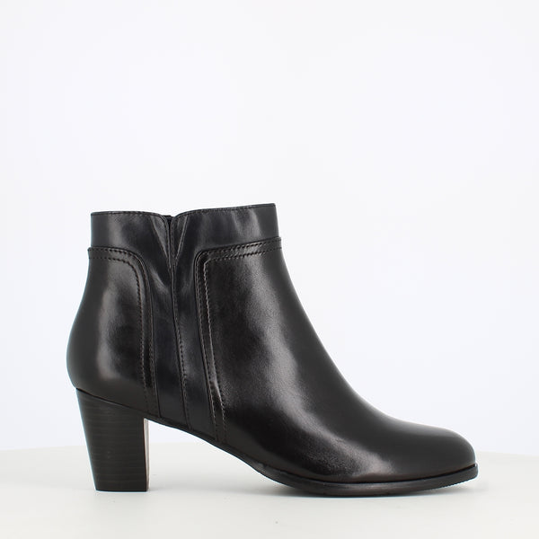 Regarde Le Ciel Sonia Ankle Boot Black/Navy