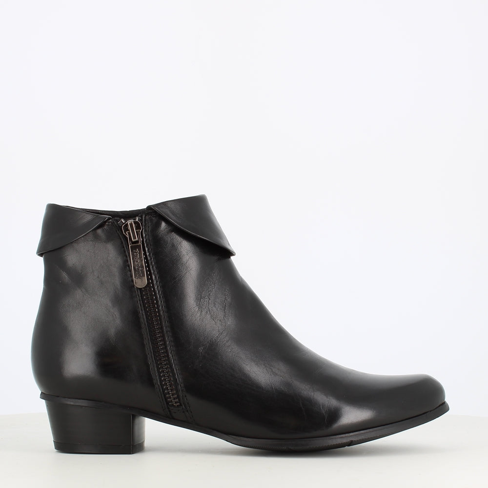 Regarde Le Ciel Stefany 03 Cuff Ankle Boot Black